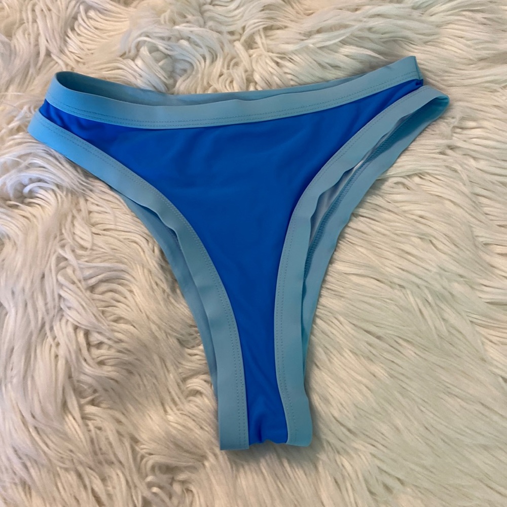 Blooming Jolly Women’s Swim Bottoms size M excellent condition no pilling